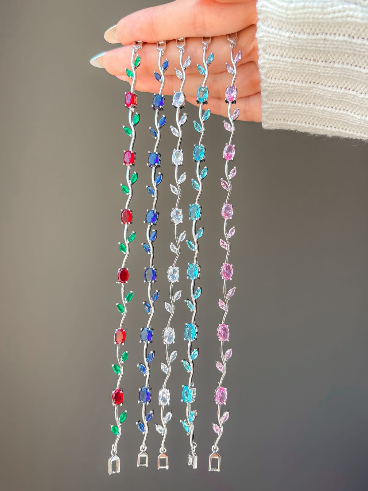 Trending Luminous Gold-Plated Crystal Tulip Bracelet