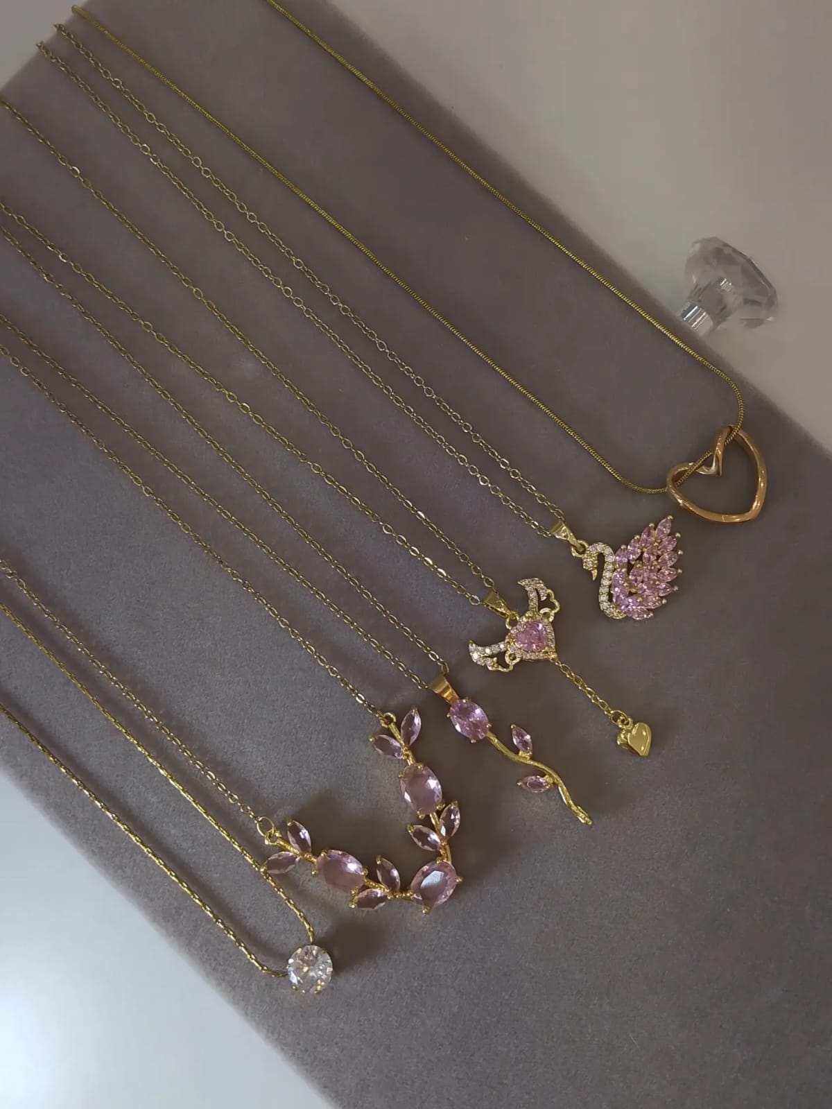 Luminous Swan & mix Pendant (Limited time offer)